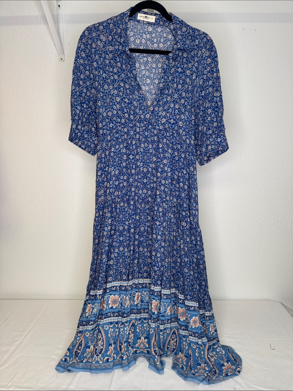Natural Life Tiered Blue Floral MIDI Dress with hi-low hem. Size Small